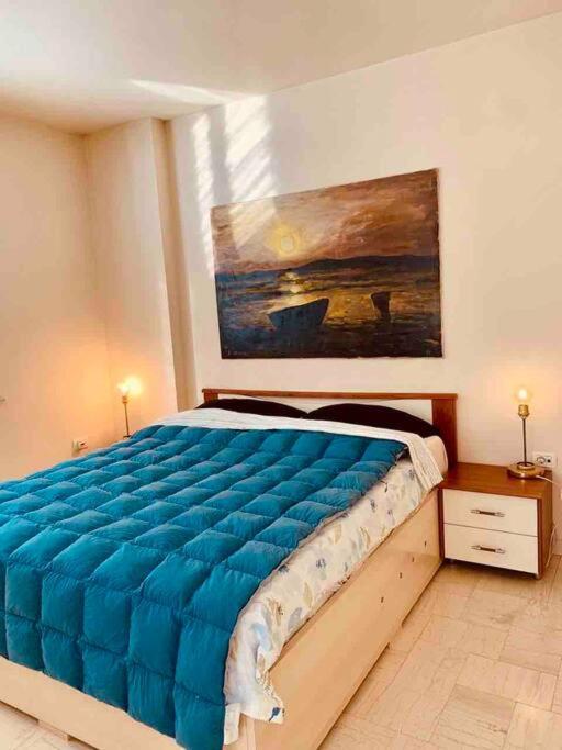 Chic City Retreat - Stylish Apartment In Bllok, Tirana Kültér fotó